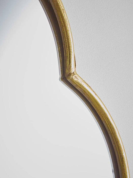 Aicha Mirror