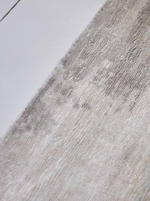 Safa Rug - Soft Grey