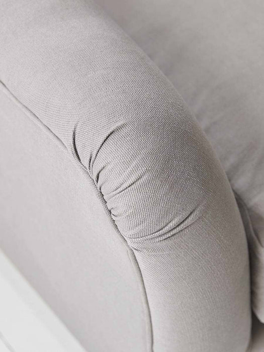 Ribe Loveseat