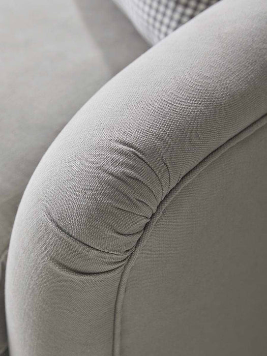Ribe Loveseat