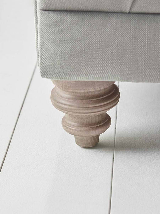 Ribe Loveseat