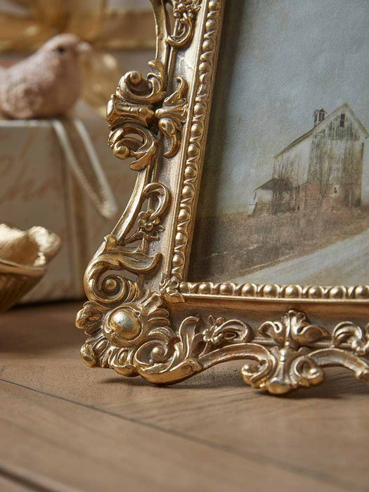 Golden Filigree Photo Frame