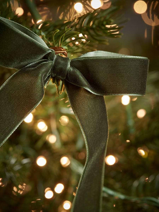 Twelve Slim Velvet Tree Bows