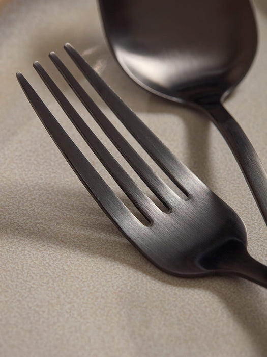 Sixteen Piece Cutlery Set - Matte Black