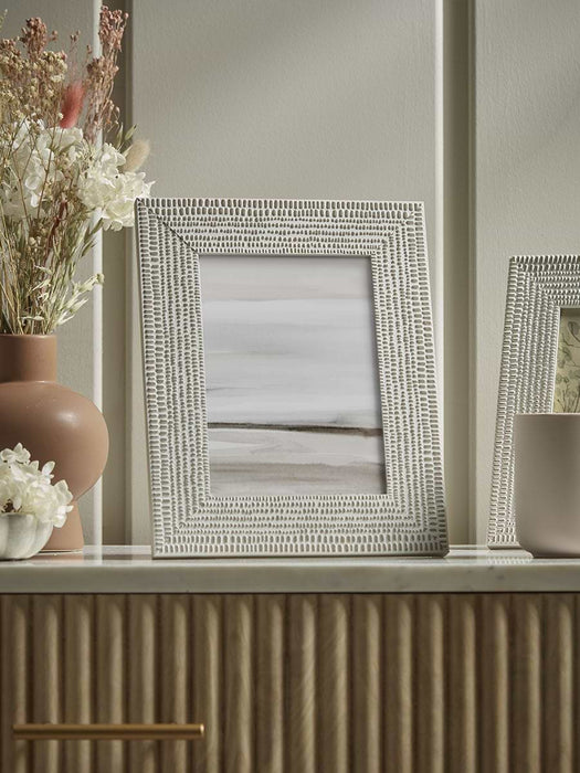 Neutral Dash Photo Frame - Large