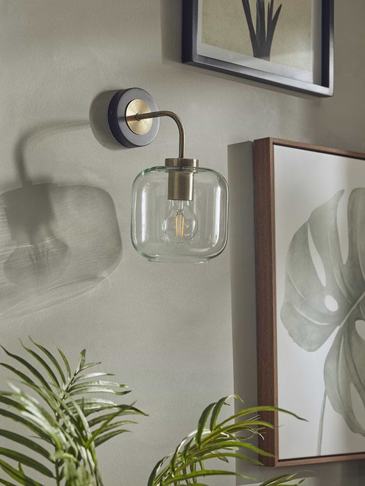Lydia Wall Light