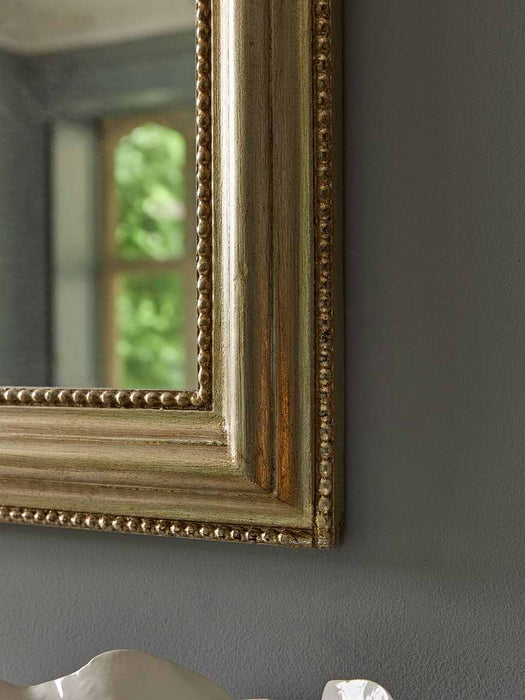 Evianna Mirror