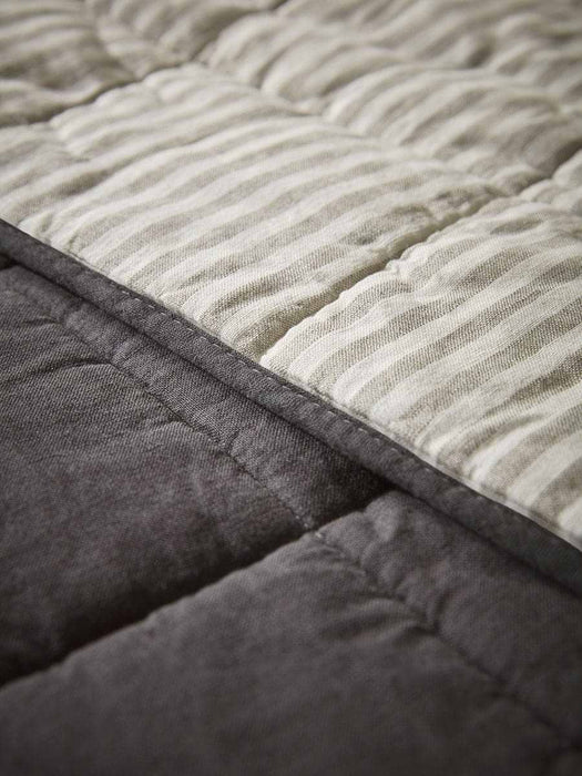 Banlieue Reversible Bedspread