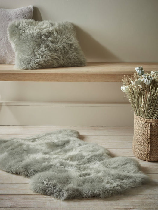 Sheepskin Rugs & Hides