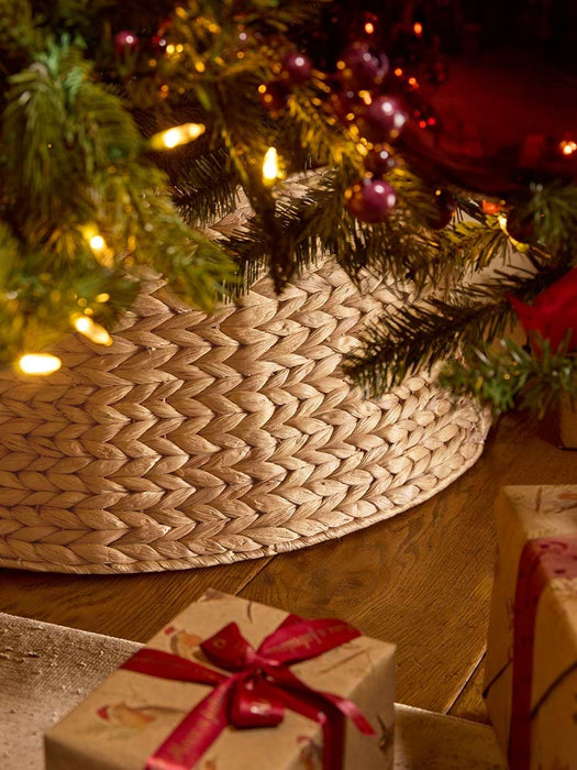 Woven Hyacinth Hinged Tree Skirt