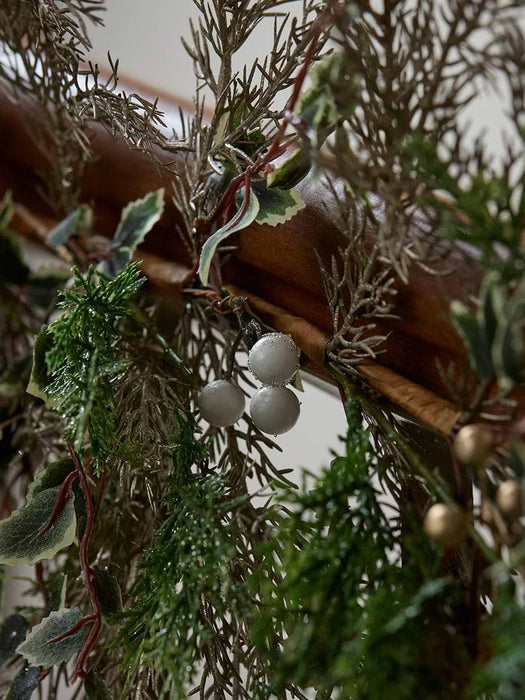 Sumptuous Faux Holly & Fir Garland