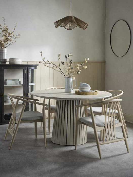 Evora Round Dining Table