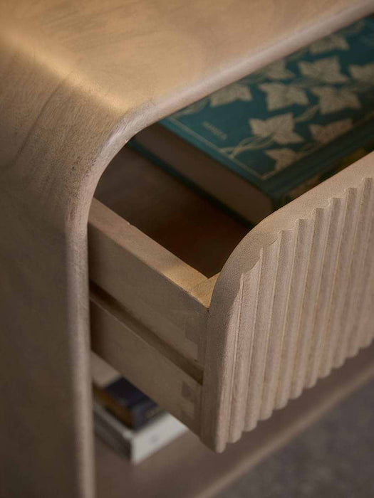 Lija Side table