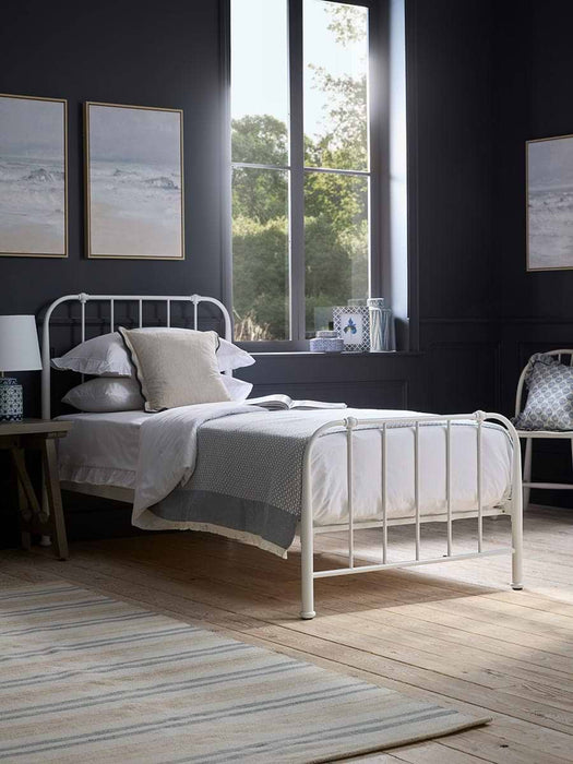 Metal Spindle Single Bed - White