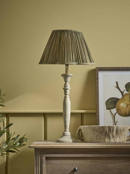 18cm Olive Scalloped Shade