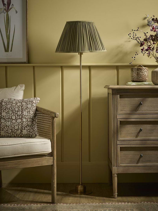 18cm Olive Scalloped Shade