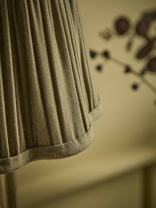 18cm Olive Scalloped Shade