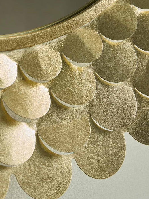 Layered Crescent Mirror
