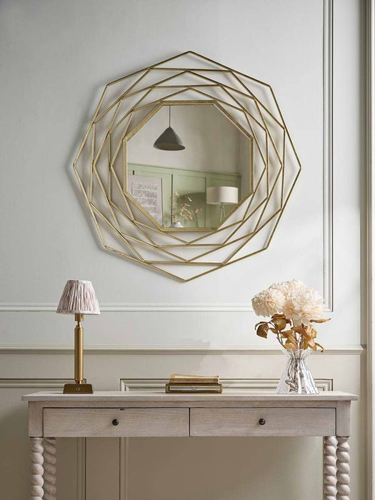 Aino Mirror