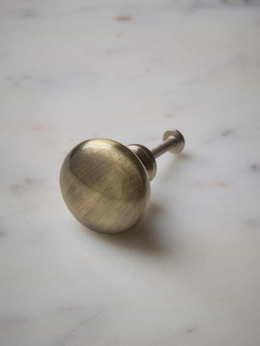 Round Knob - Antique Brass