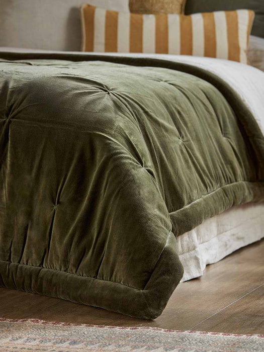 Pintucked Velvet & Cotton Linen Kingsize Quilt - Moss Green