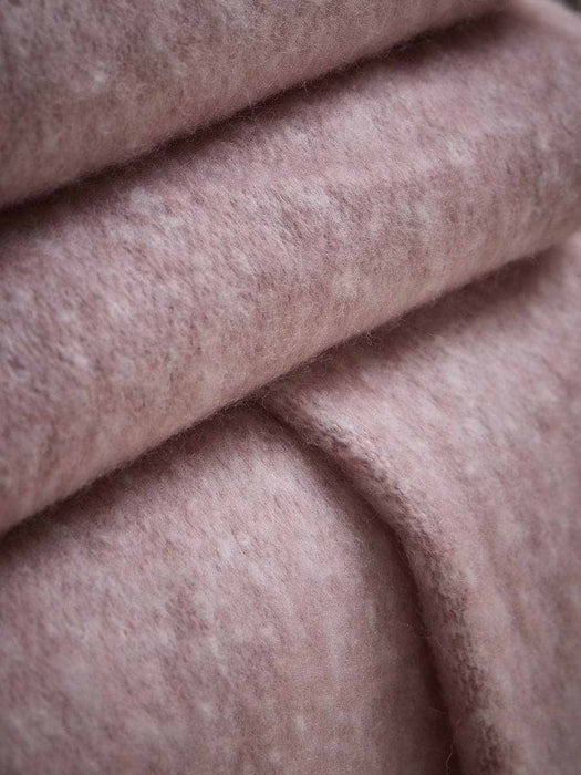 Cosy Doze Throw - Blush