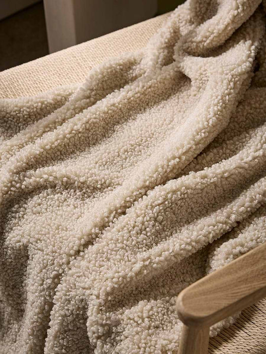 Cosy Luxe Faux Shearling Throw - Natural