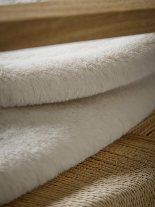 Supersoft Faux Fur Throw - Arctic Fox