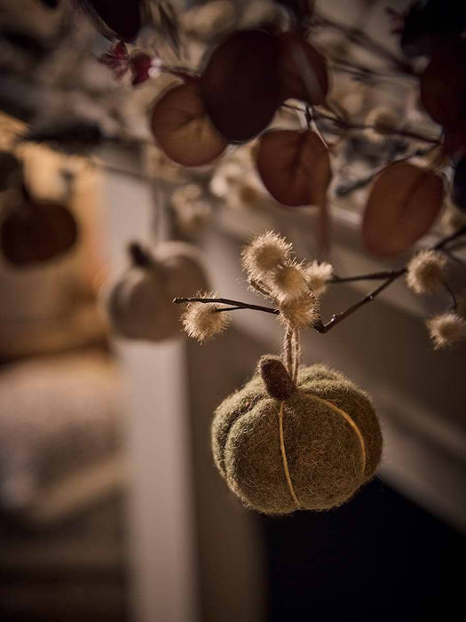Two Tone Pom Pom Spray