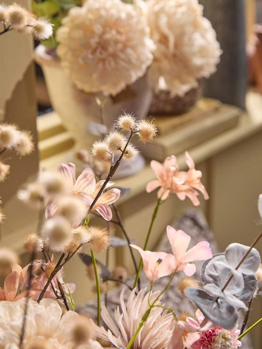 Two Tone Pom Pom Spray