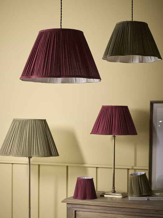 18cm Mulberry Scalloped Shade