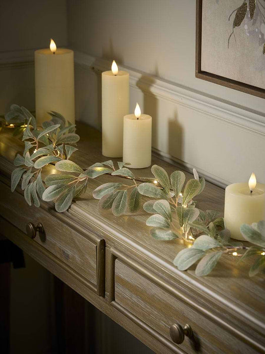 Mistletoe Light Up Garland
