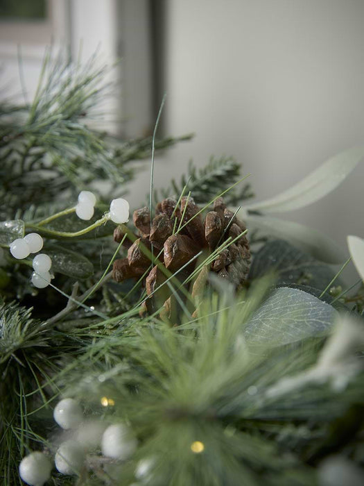 Mistletoe & Pine Pre-Lit Garland