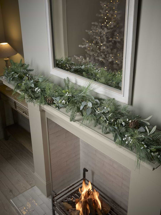 Mistletoe & Pine Pre-Lit Garland
