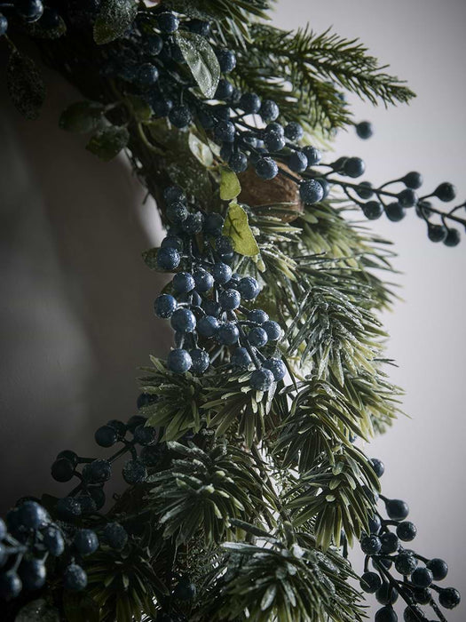 Frosted Faux Juniper & Spice Wreath