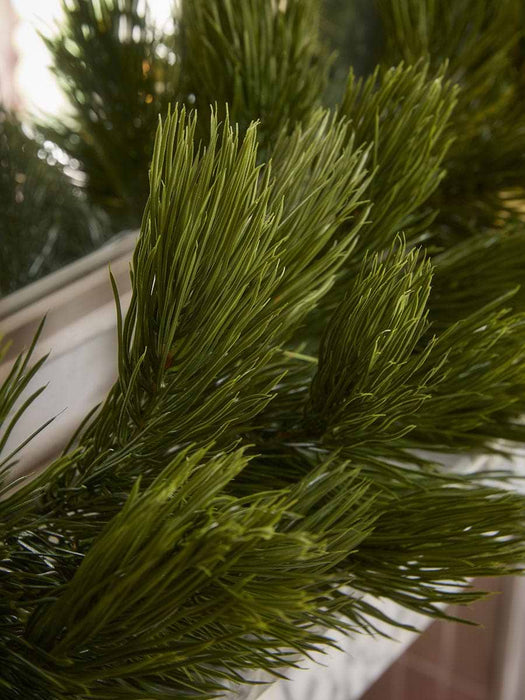 Indoor Outdoor Full Evergreen Garland