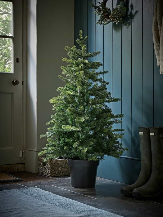 Indoor Outdoor Bergen Spruce Pre-Lit 4ft Tree