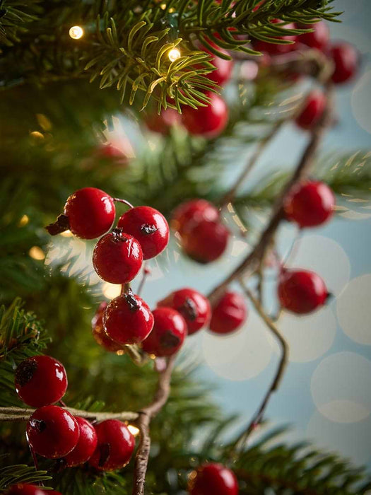 Festive Berry Garland