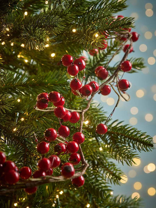 Festive Berry Garland