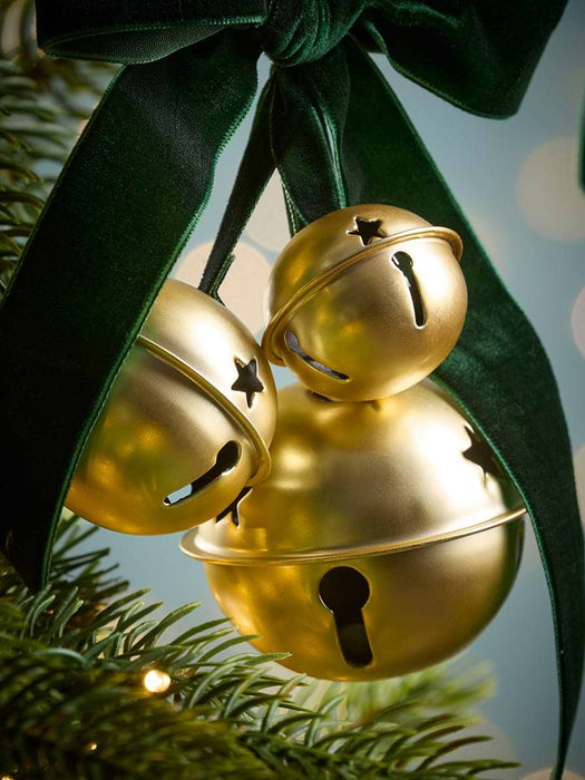 Six Hanging Bow Bell Clusters