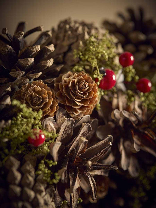 Natural Pinecone & Berries Wreath