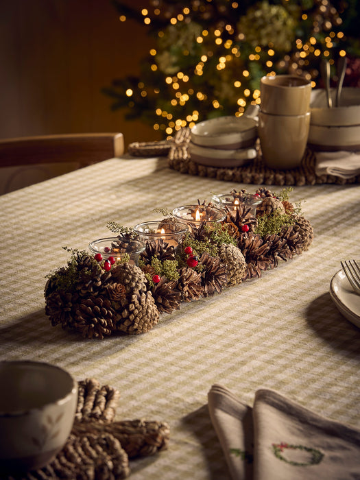 Pinecone & Berries Tealight Holder