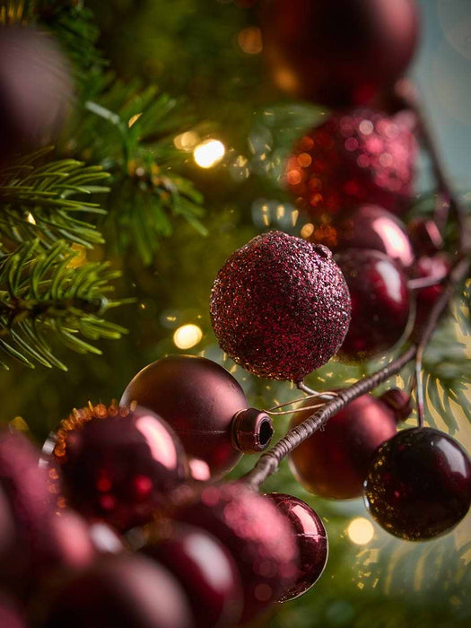 Berry Burst Shatterproof Garland