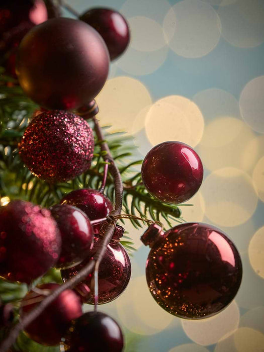 Berry Burst Shatterproof Garland