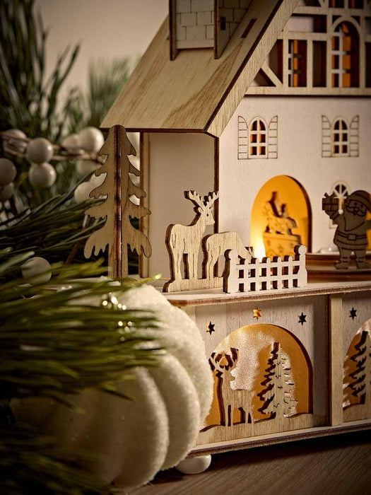 Alpine Chalet Wooden Lit Village