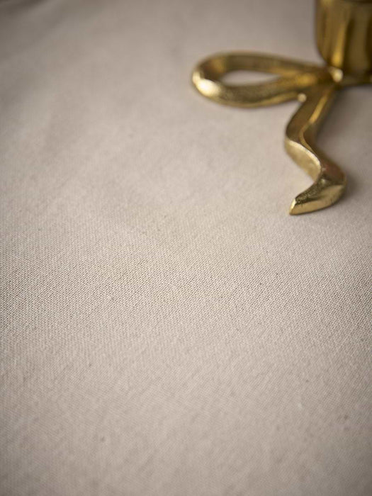 Scallop Bow Table Runner