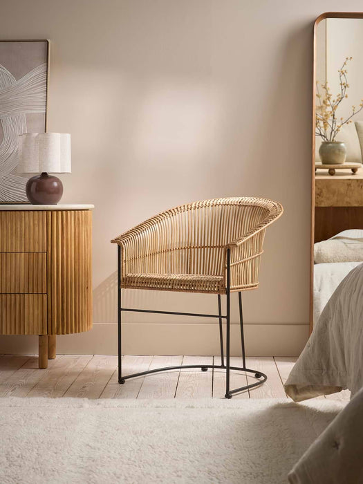 Flat Rattan Scoop Chair