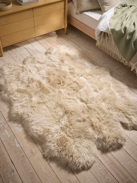 Sumptuous Sheepskin Sexto Rug - Natural