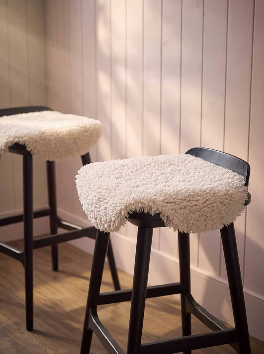 Curly Sheepskin Seat Pad - Ivory Pearl