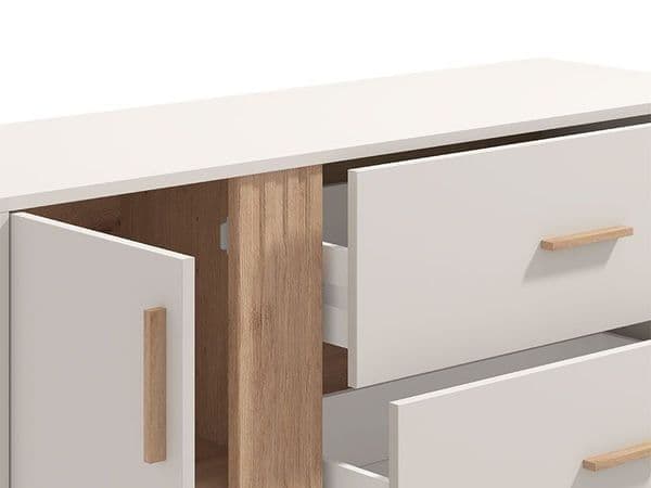 Cashmere & Artisan Oak Effect Chest Of Drawers
